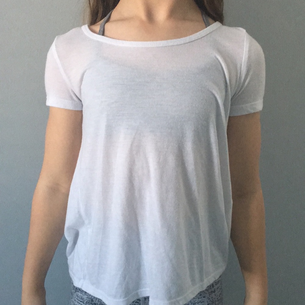 A white tee-shirt